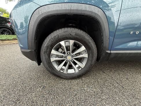 Used 2026 Chevrolet Equinox LT AWD/4WD image 31