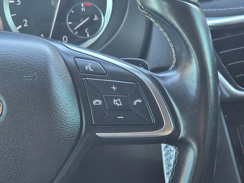 Used 2017 INFINITI QX30 Sport image 17