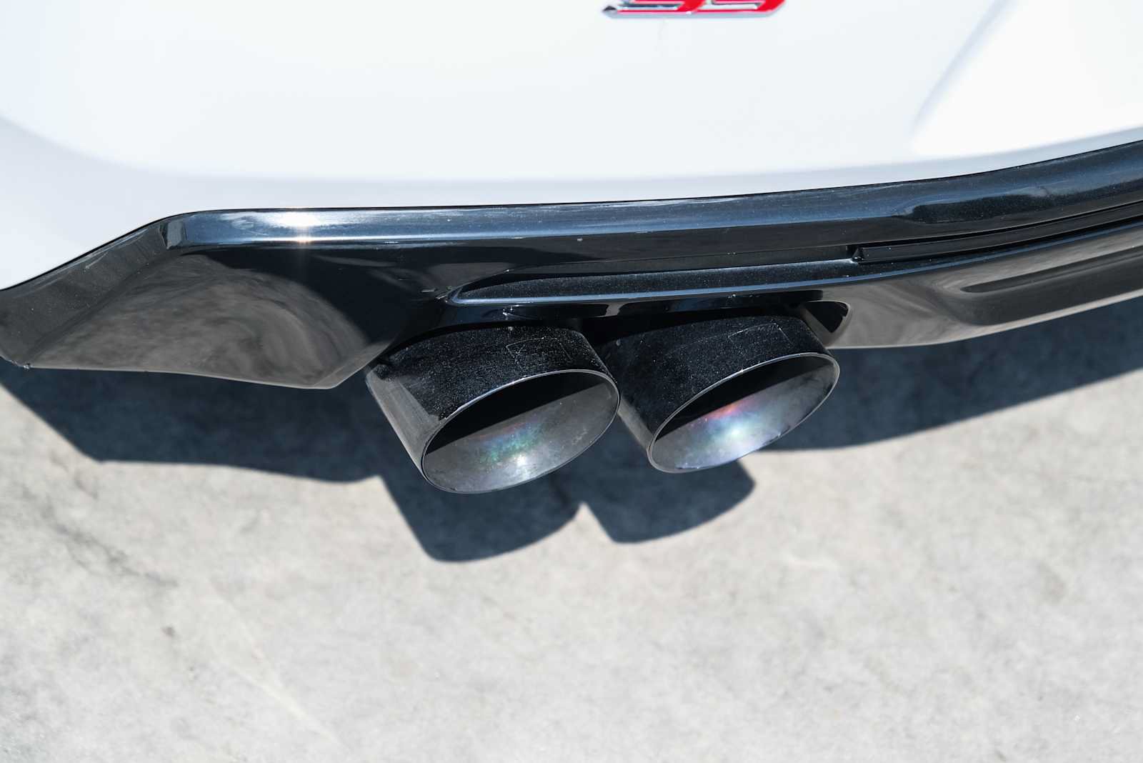 Used 2018 Chevrolet Camaro SS RWD image 16