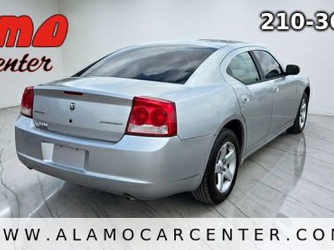 Used 2010 Dodge Charger SE image 5