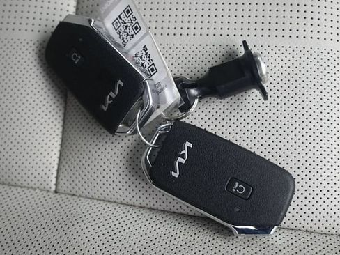Used 2022 Kia Telluride EX w/ EX Premium Package AWD/4WD image 23