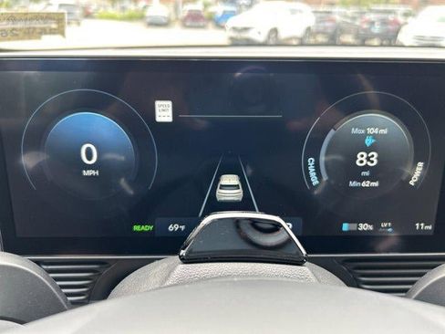 New 2025 Hyundai Ioniq 5 SEL image 49