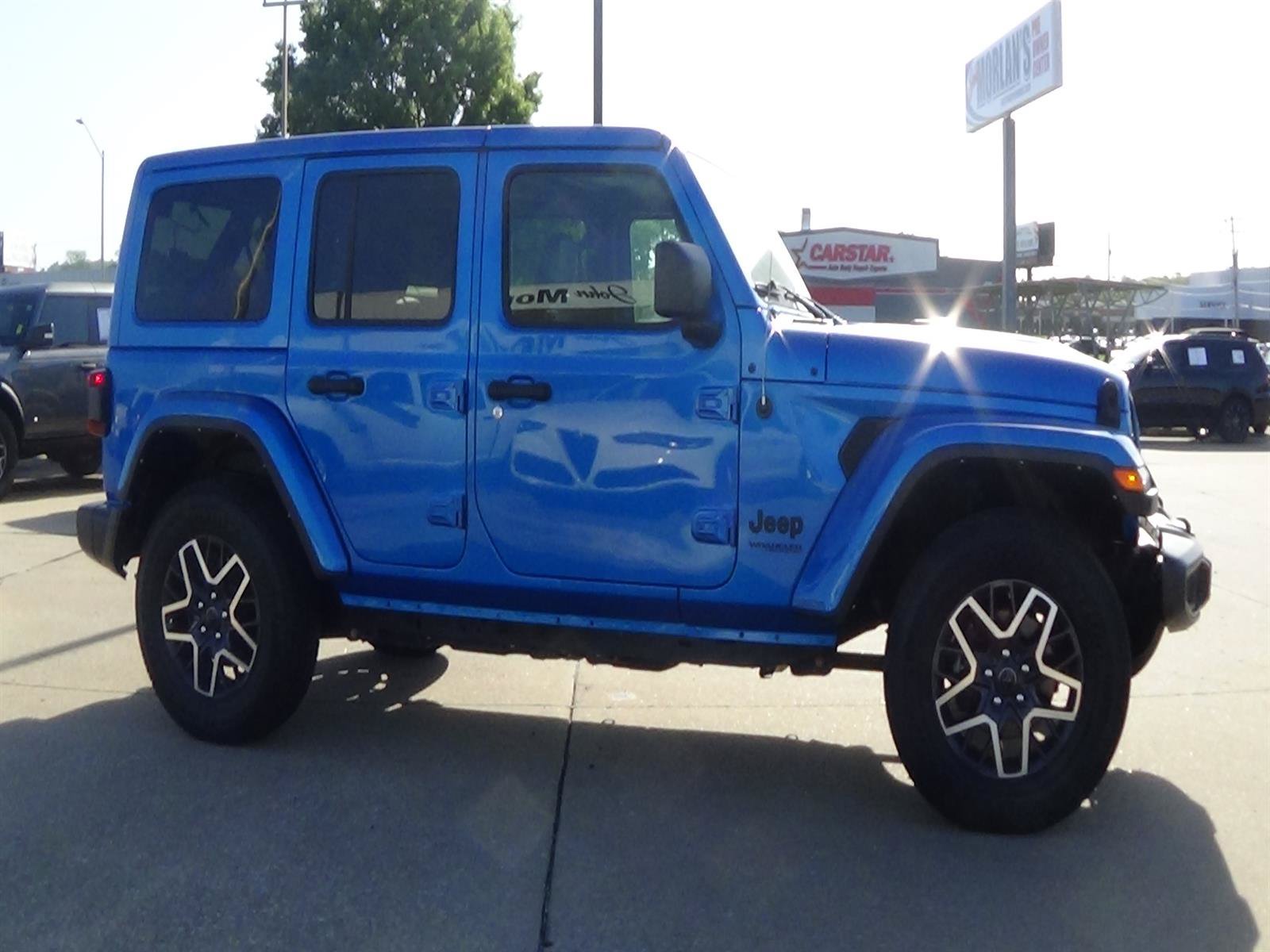 Certified 2021 Jeep Wrangler Unlimited Sahara AWD/4WD image 5