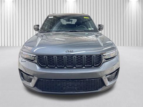New 2025 Jeep Grand Cherokee Limited w/ Black Appearance Package image 11