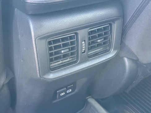 Used 2024 Toyota RAV4 XLE w/ Convenience Package FWD image 13