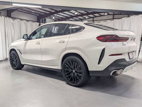 Used 2024 BMW X6 xDrive40i w/ Premium Package AWD/4WD image 4