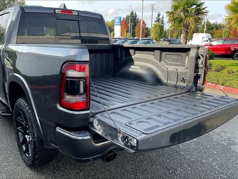 Used 2020 RAM 1500 Laramie w/ Night Edition image 24