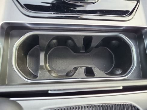 New 2026 Jeep Grand Wagoneer 2WD image 39