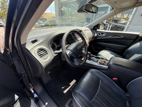 Used 2019 INFINITI QX60 Luxe w/ Sensory Package FWD image 8