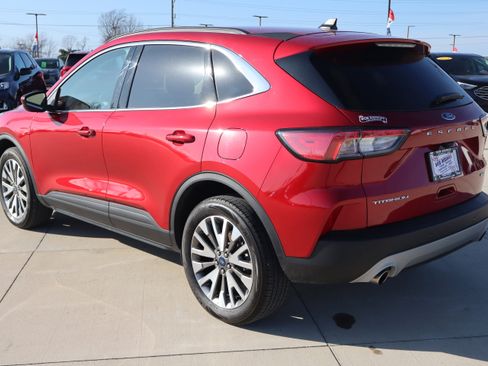 Used 2022 Ford Escape Titanium image 7