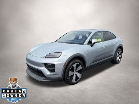 Used 2025 Porsche Macan 4 Electric AWD/4WD image 7