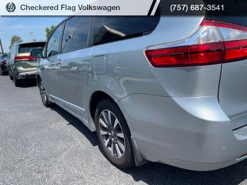 Used 2019 Toyota Sienna Limited Premium w/ Protection Package AWD/4WD image 8