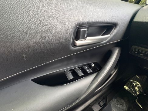 Used 2021 Toyota Corolla SE w/ Carpet Mat Package (TMS) FWD image 13