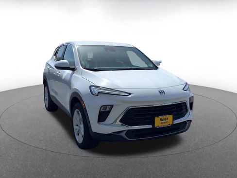 Used 2025 Buick Encore GX Preferred image 3