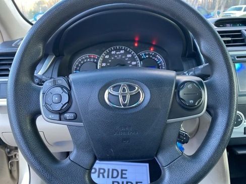 Used 2012 Toyota Camry LE FWD image 9
