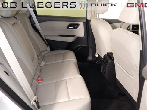 Used 2024 Nissan Rogue SL image 15