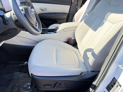 Used 2025 Hyundai Tucson SEL FWD image 12
