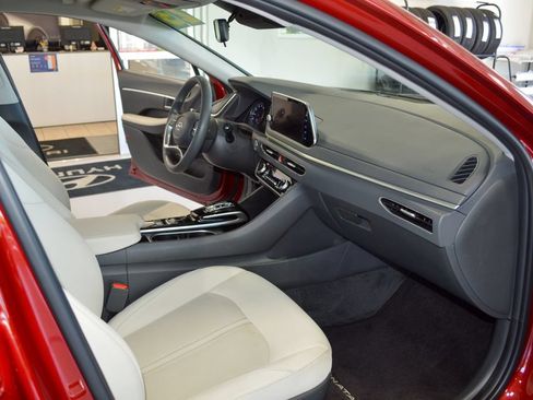 Certified 2023 Hyundai Sonata SEL FWD image 13