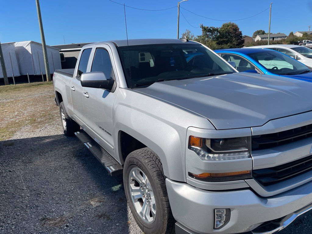 Used 2019 Chevrolet Silverado 1500 LT w/ All Star Edition AWD/4WD image 2