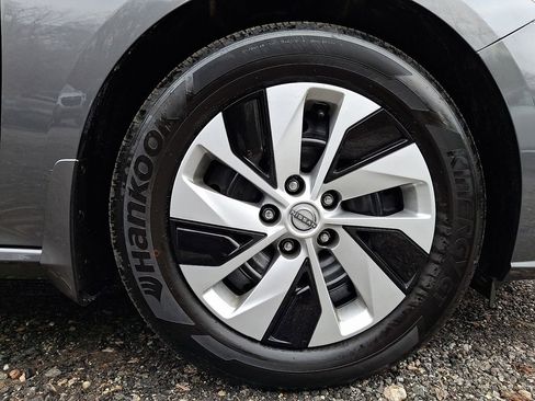 Certified 2025 Nissan Altima 2.5 S image 10