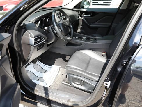 Used 2017 Jaguar F-PACE Premium AWD/4WD image 19