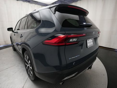 Used 2024 Toyota Grand Highlander AWD Hybrid image 33