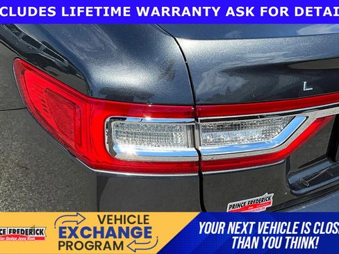 Used 2017 Lincoln Continental Reserve w/ Climate Package AWD/4WD image 24