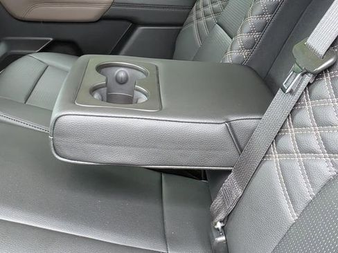 Used 2023 GMC Canyon Denali AWD/4WD image 11