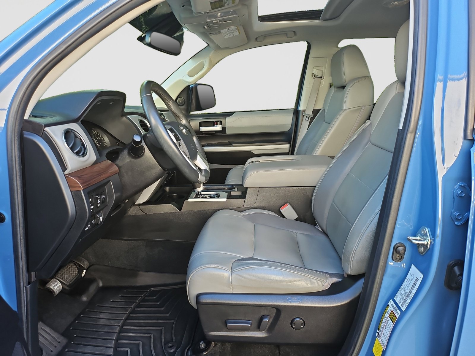 Used 2020 Toyota Tundra Limited w/ Limited Premium Package AWD/4WD image 22