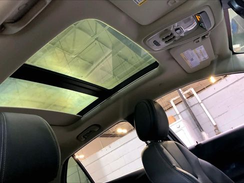 Used 2022 Buick Encore GX Essence w/ Experience Buick Package image 13