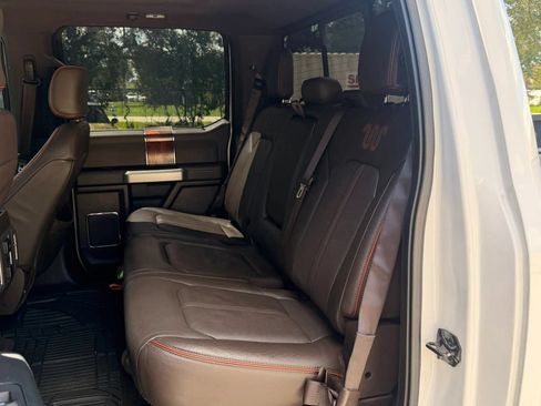 Used 2015 Ford F150 King Ranch w/ Equipment Group 601A Luxury AWD/4WD image 5