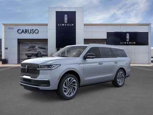 New 2025 Lincoln Navigator Reserve image 1