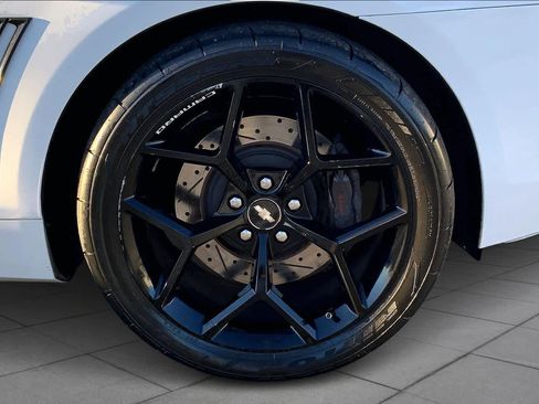 Used 2014 Chevrolet Camaro SS w/ RS Package image 9