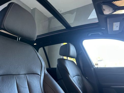Used 2020 BMW X5 M50i w/ Premium Package image 18