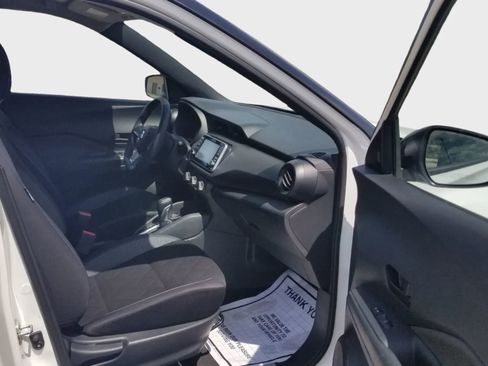 Used 2020 Nissan Kicks S FWD image 16
