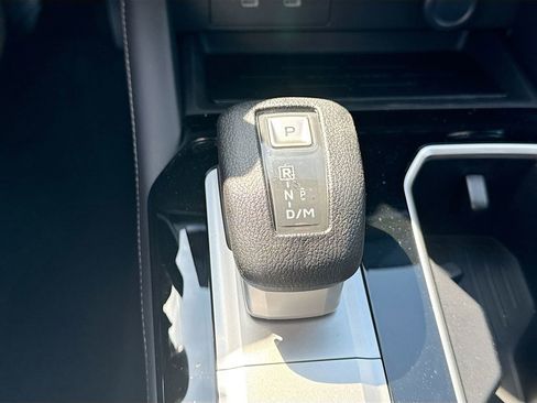 New 2026 Mitsubishi Outlander ES image 17