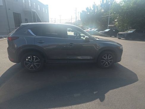 Used 2018 MAZDA CX-5 Touring w/ Preferred Equipment Package AWD/4WD image 7
