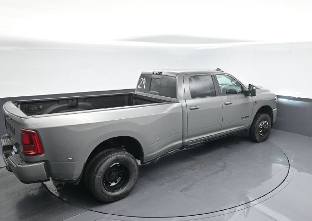 New 2026 RAM 3500 Laramie AWD/4WD image 45