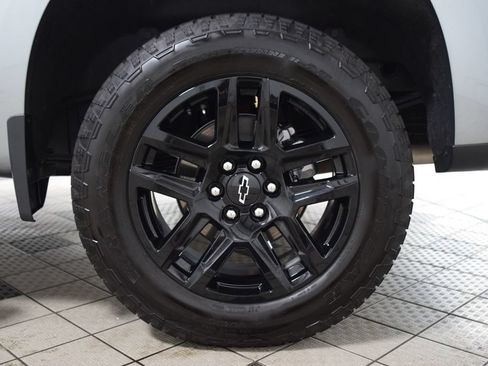 Used 2026 Chevrolet Silverado 1500 RST w/ Dark Appearance Package AWD/4WD image 27