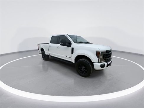 Certified 2022 Ford F250 Lariat w/ Tremor Off-Road Package image 2
