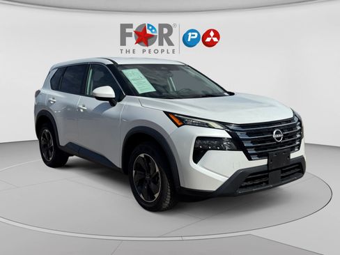 Used 2024 Nissan Rogue SV FWD image 7