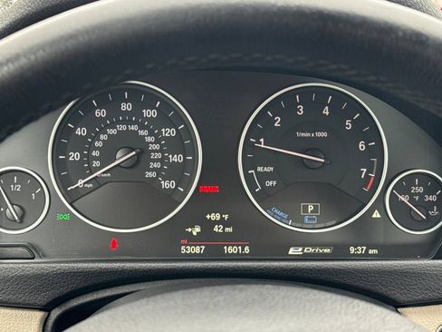 Used 2017 BMW 330e image 18
