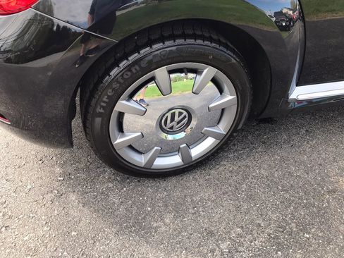 Used 2014 Volkswagen Beetle TDI FWD image 42