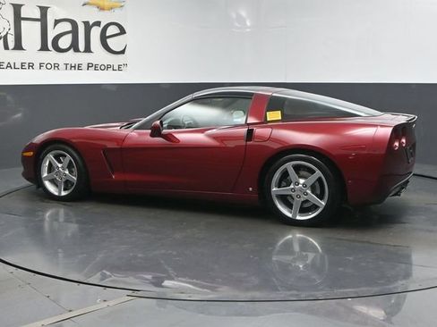 Used 2007 Chevrolet Corvette Coupe w/ Preferred Equipment Group RWD image 57