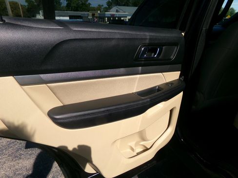 Used 2017 Ford Explorer 4WD image 25