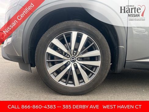 Certified 2022 Nissan Pathfinder Platinum image 46