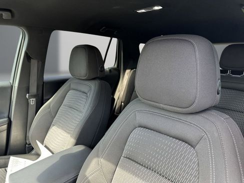 Used 2025 Chevrolet Equinox LT FWD image 14