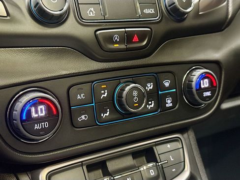 Used 2022 GMC Terrain AT4 w/ Infotainment Package II AWD/4WD image 19