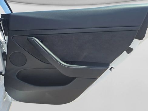Used 2023 Tesla Model 3 Standard Range RWD image 31