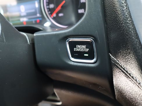 Used 2023 GMC Acadia SLE FWD image 54
